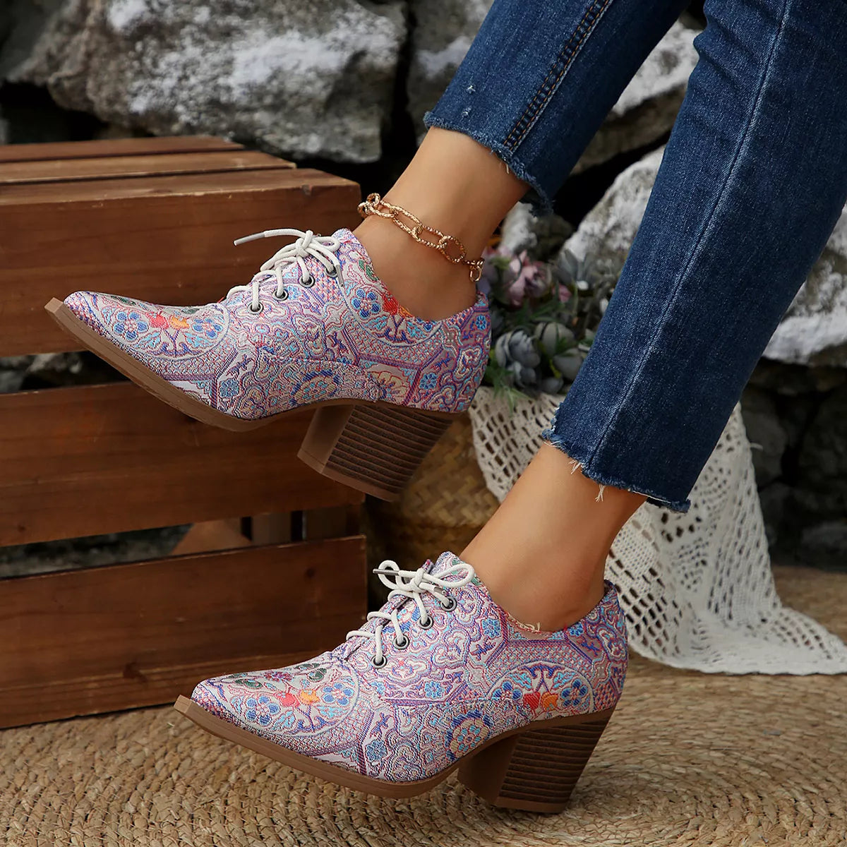 Point toe ankle boots toe close up