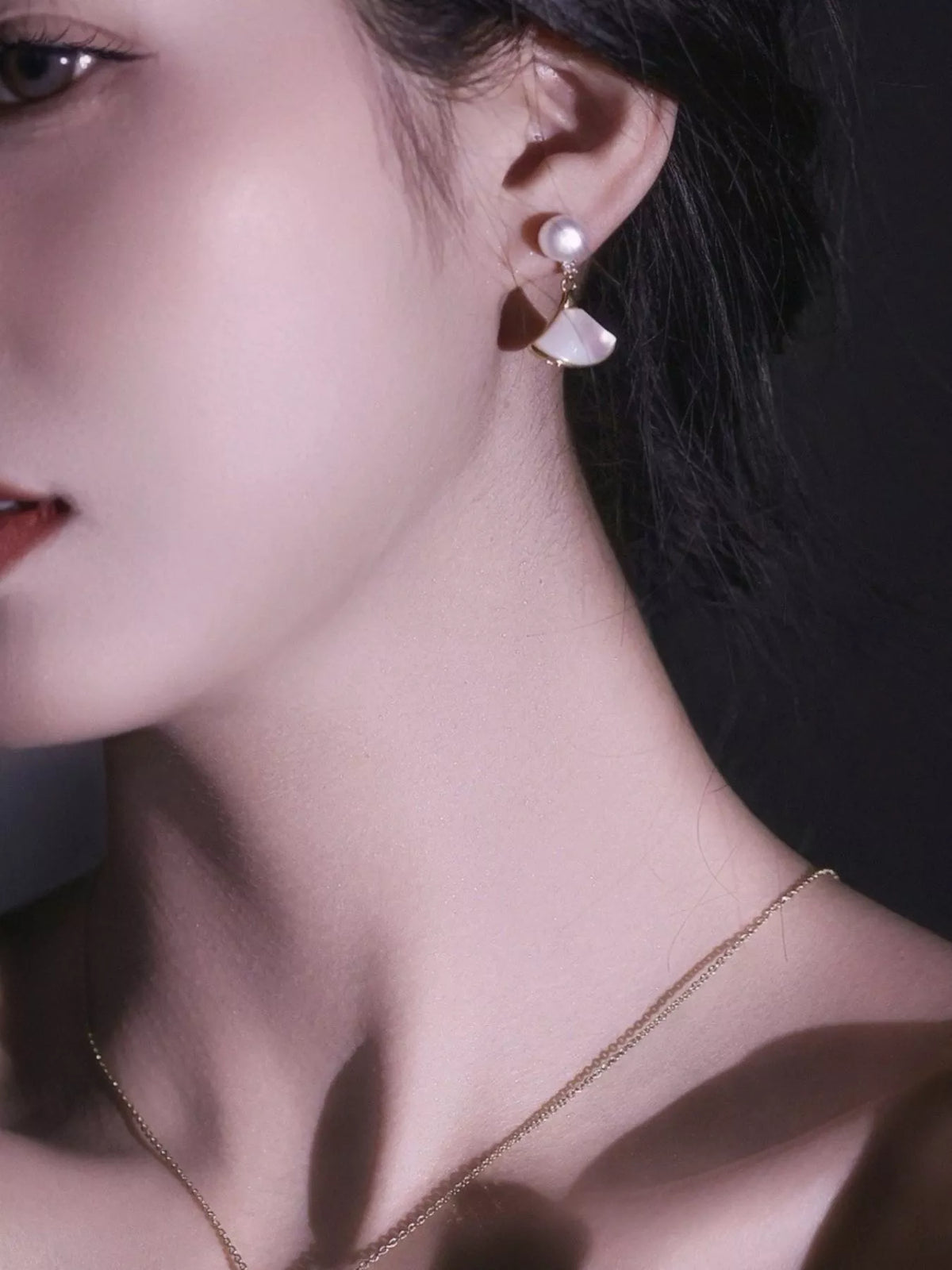 Gold freshwater pearl fan shaped drop earrings