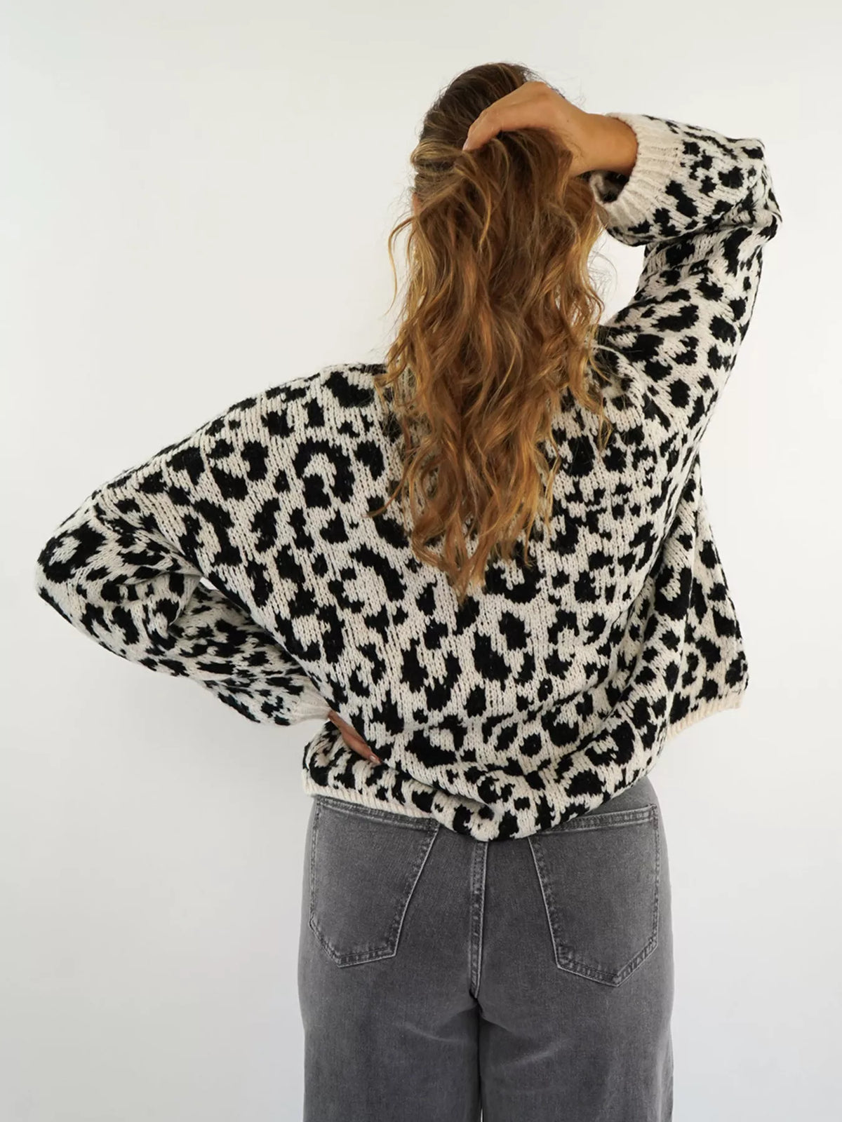 Long cardigan tie waist closeup