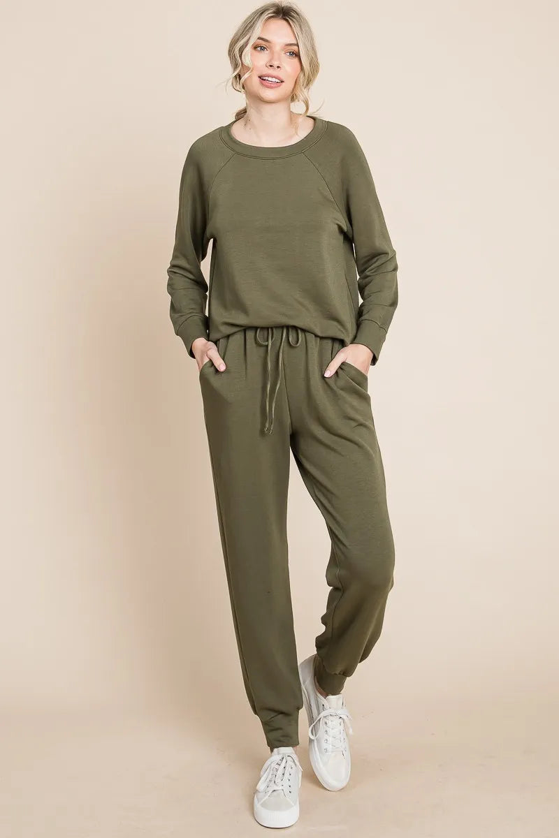 Super Lady Round Neck Raglan Sleeve Top and Pants Lounge Set - Fashorio