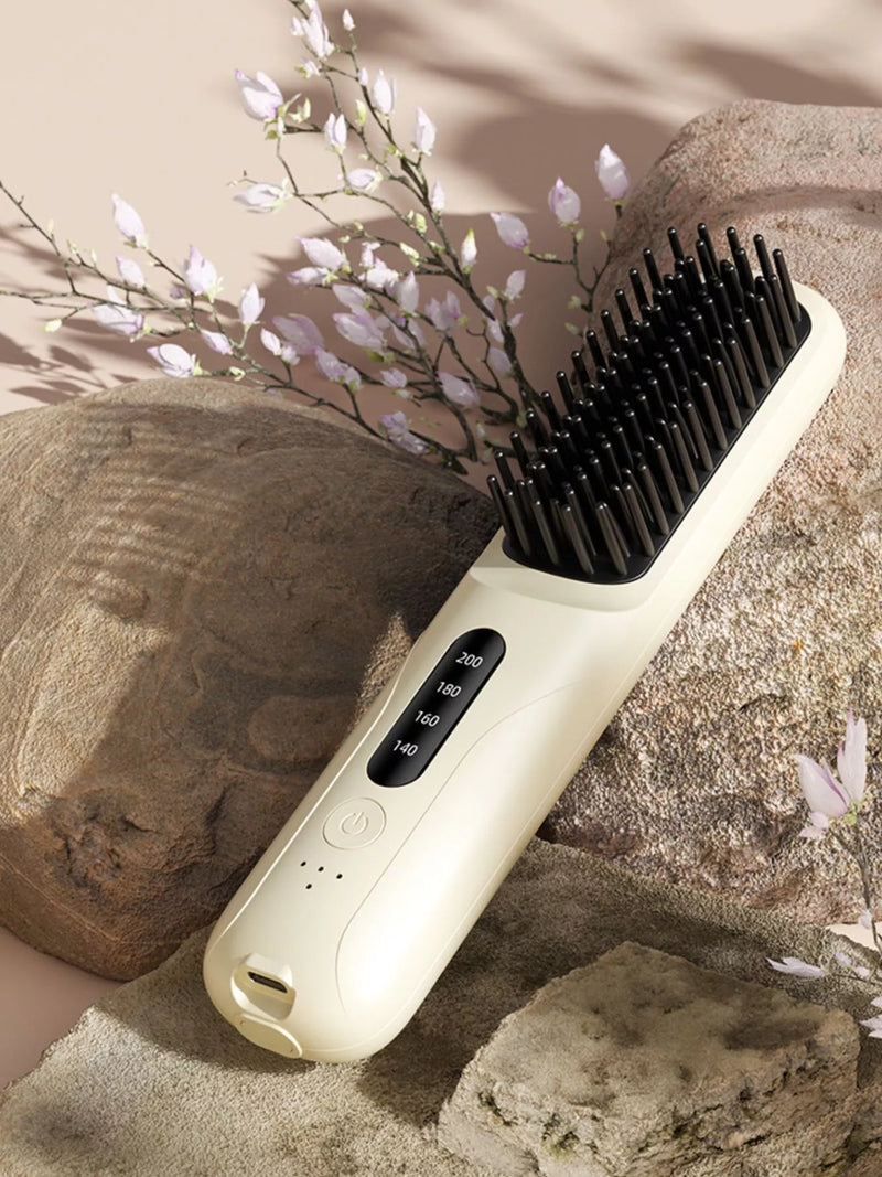 Adjustable temperature straightening comb front view