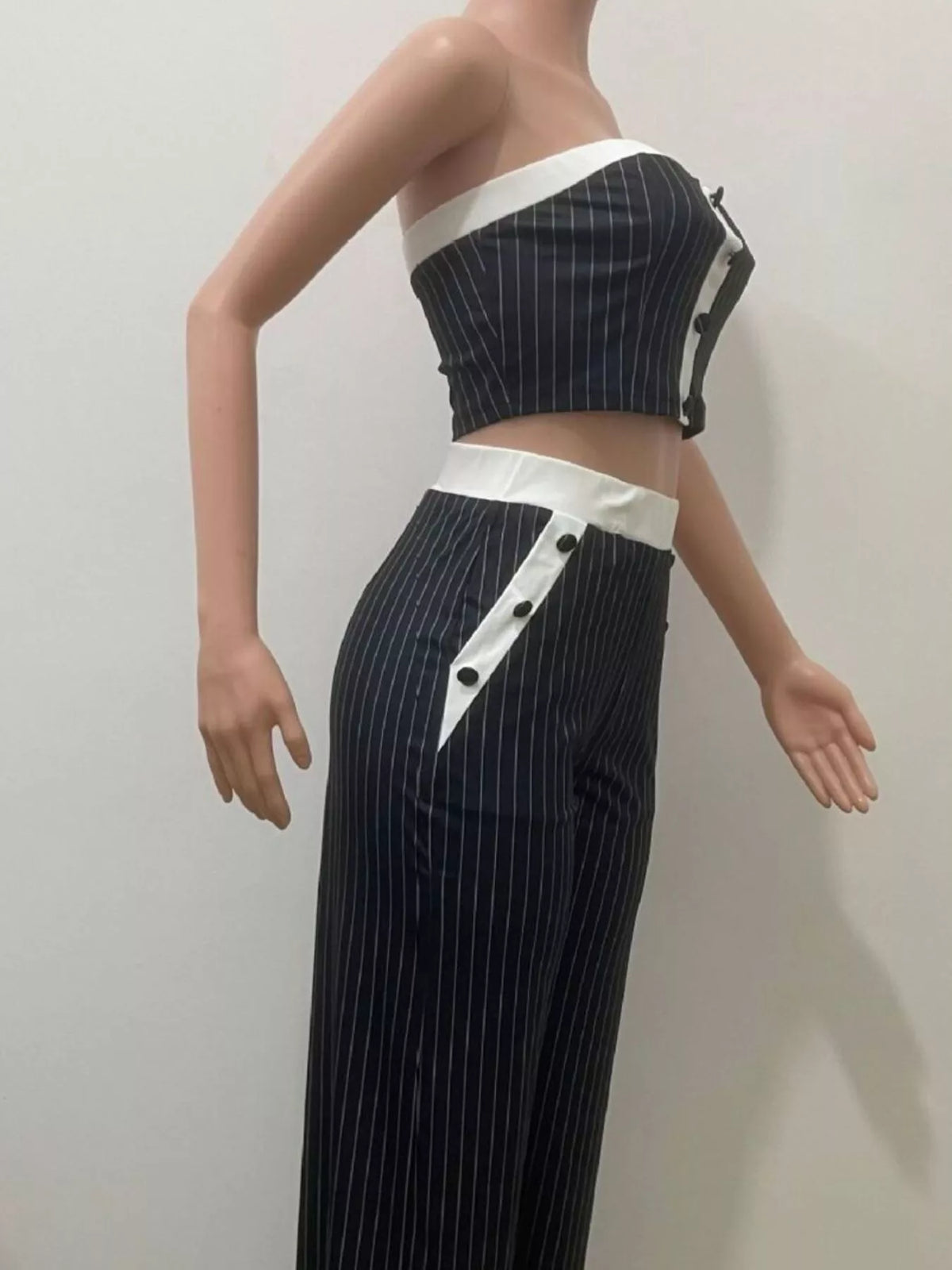 Striped set in olive green