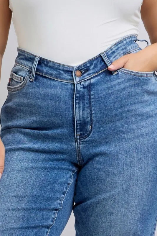 Judy Blue Full Size High Waist V-Front Vintage Wash Straight Jeans Plus Size - Fashorio