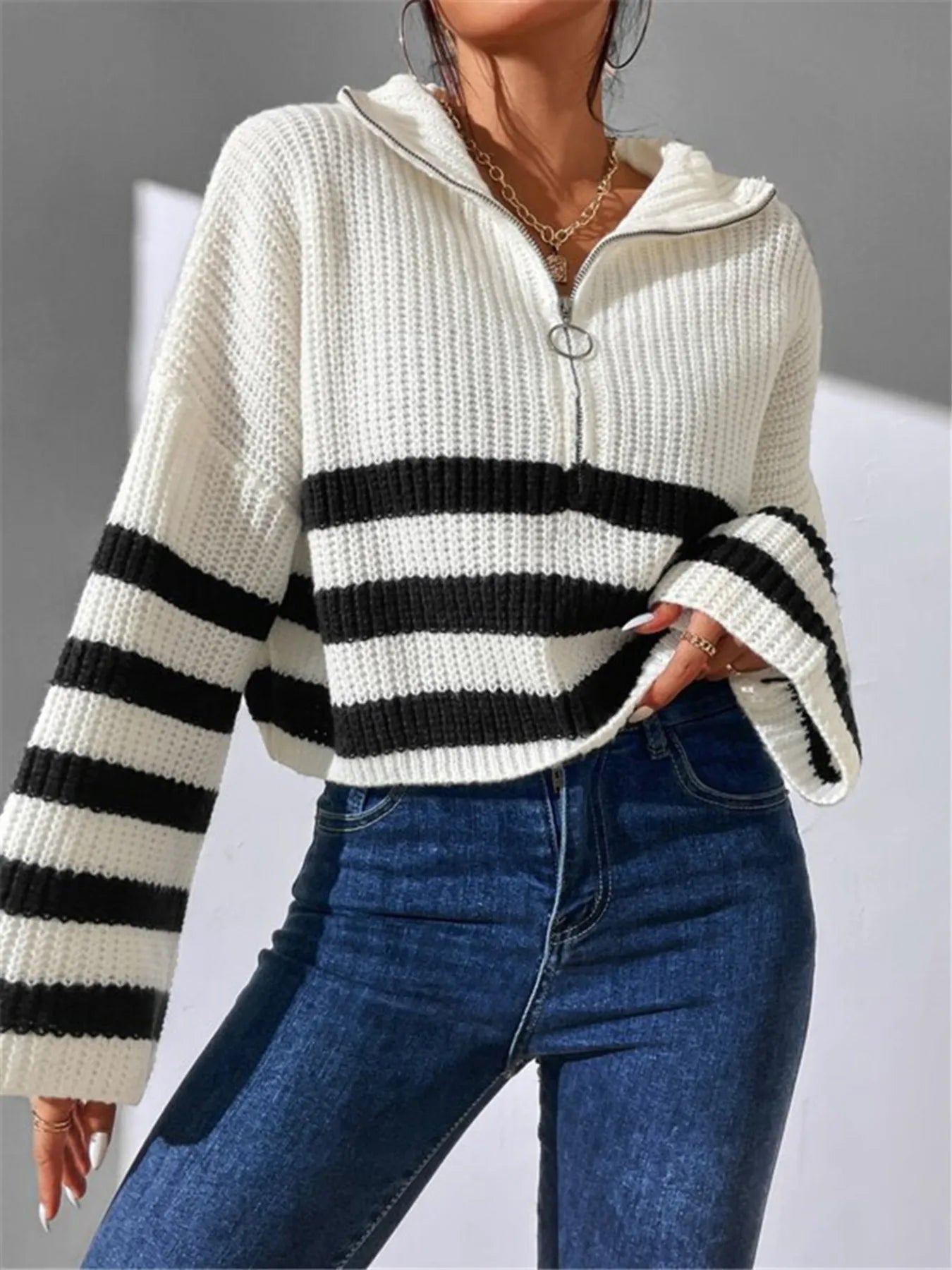 Striped Half Zip Cropped Sweater - Fashorio