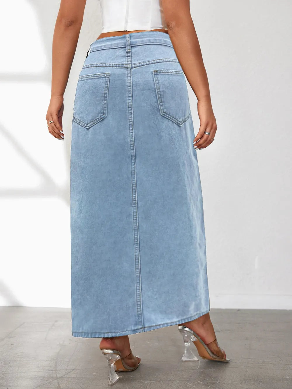 Denim skirt waist detail
