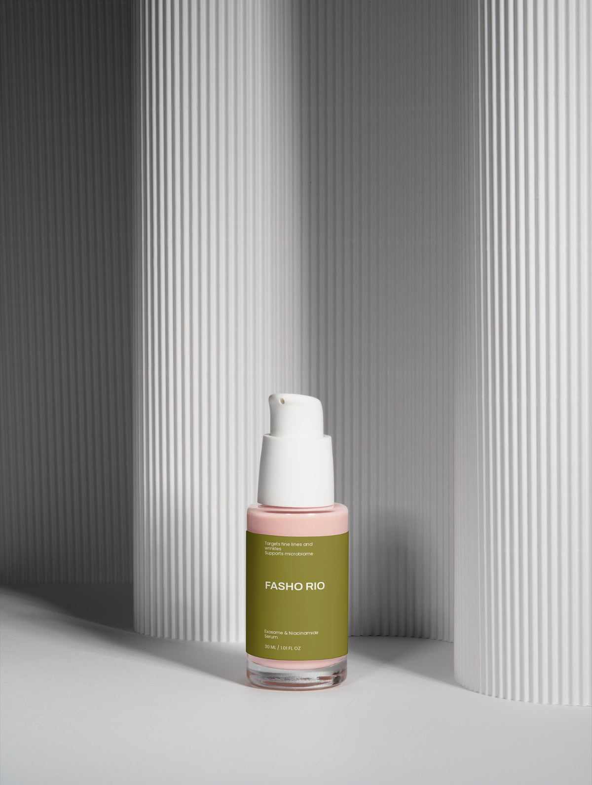 Vegan exosome niacinamide serum packaging detail