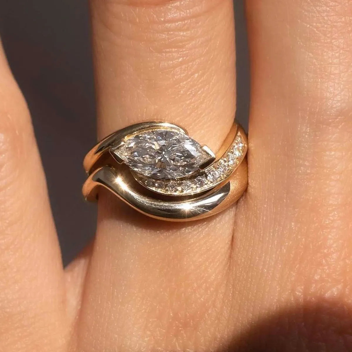 Fashorio 1 Carat Moissanite 925 Sterling Silver 2pcs Ring Set