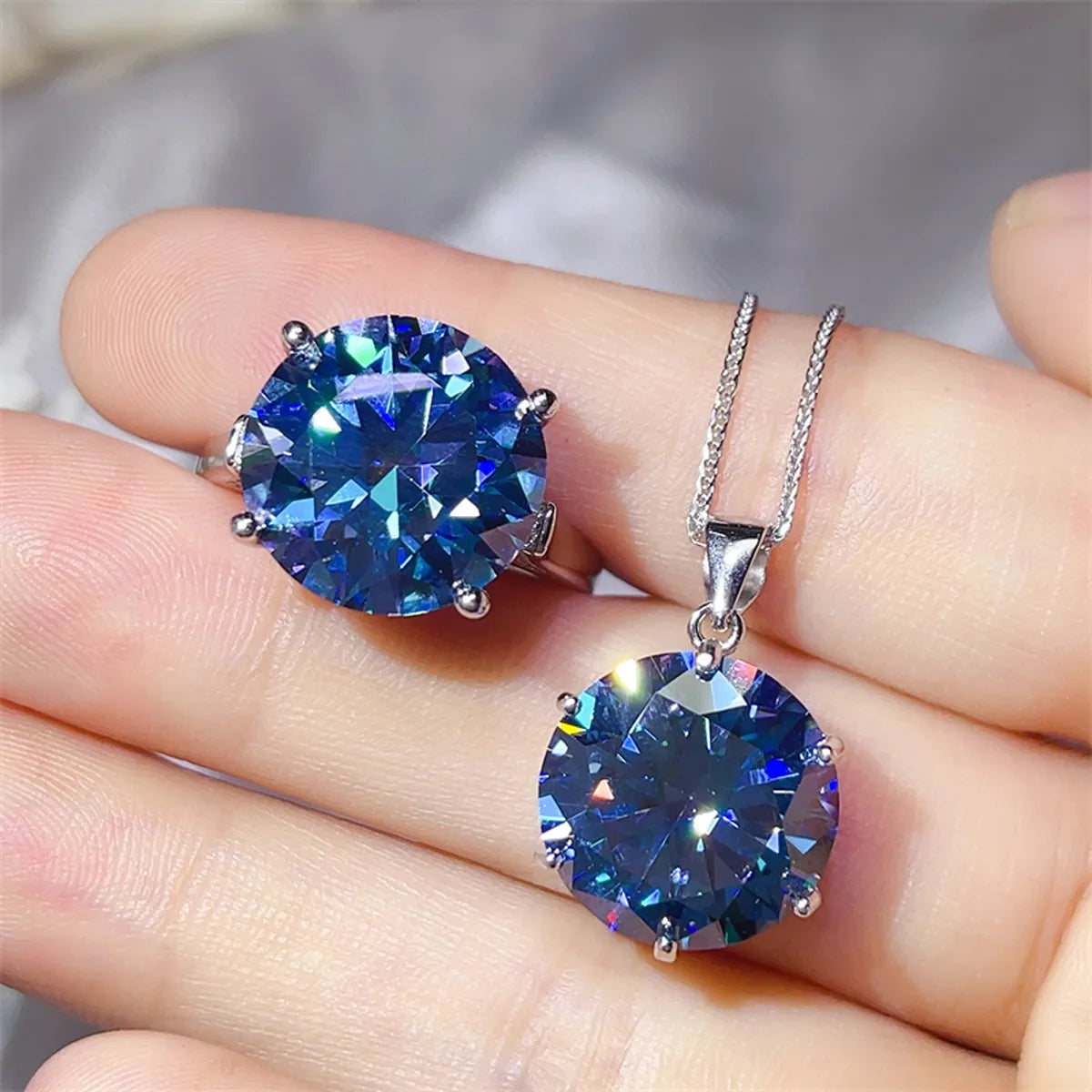 Fashorio 10 Carat Moissanite 925 Sterling Silver Ring and Necklace Set