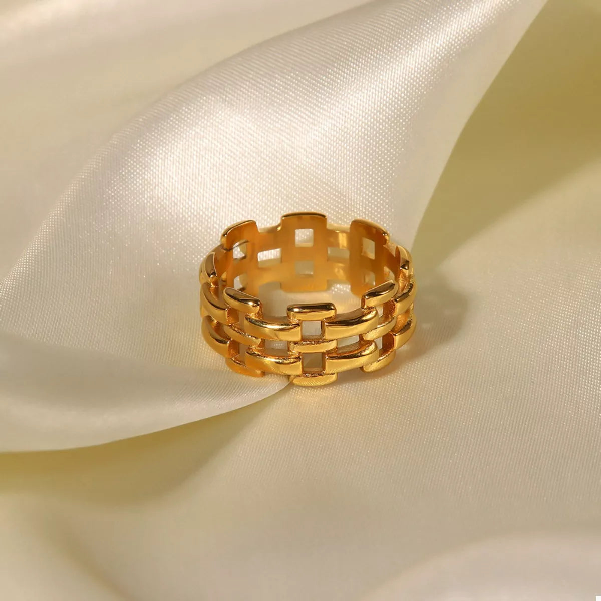 Fashorio 18K Gold-Plated Cutout Ring