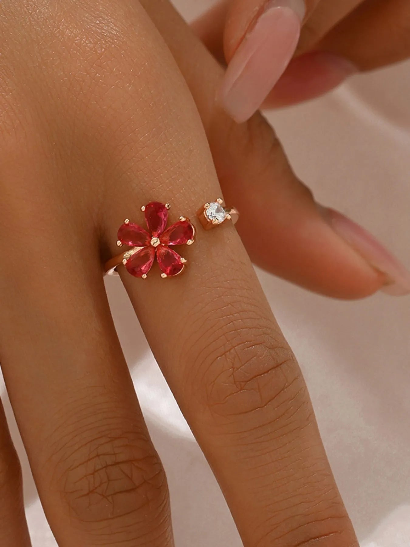 Fashorio 18K Gold-Plated Stainless Steel Zircon Flower Ring