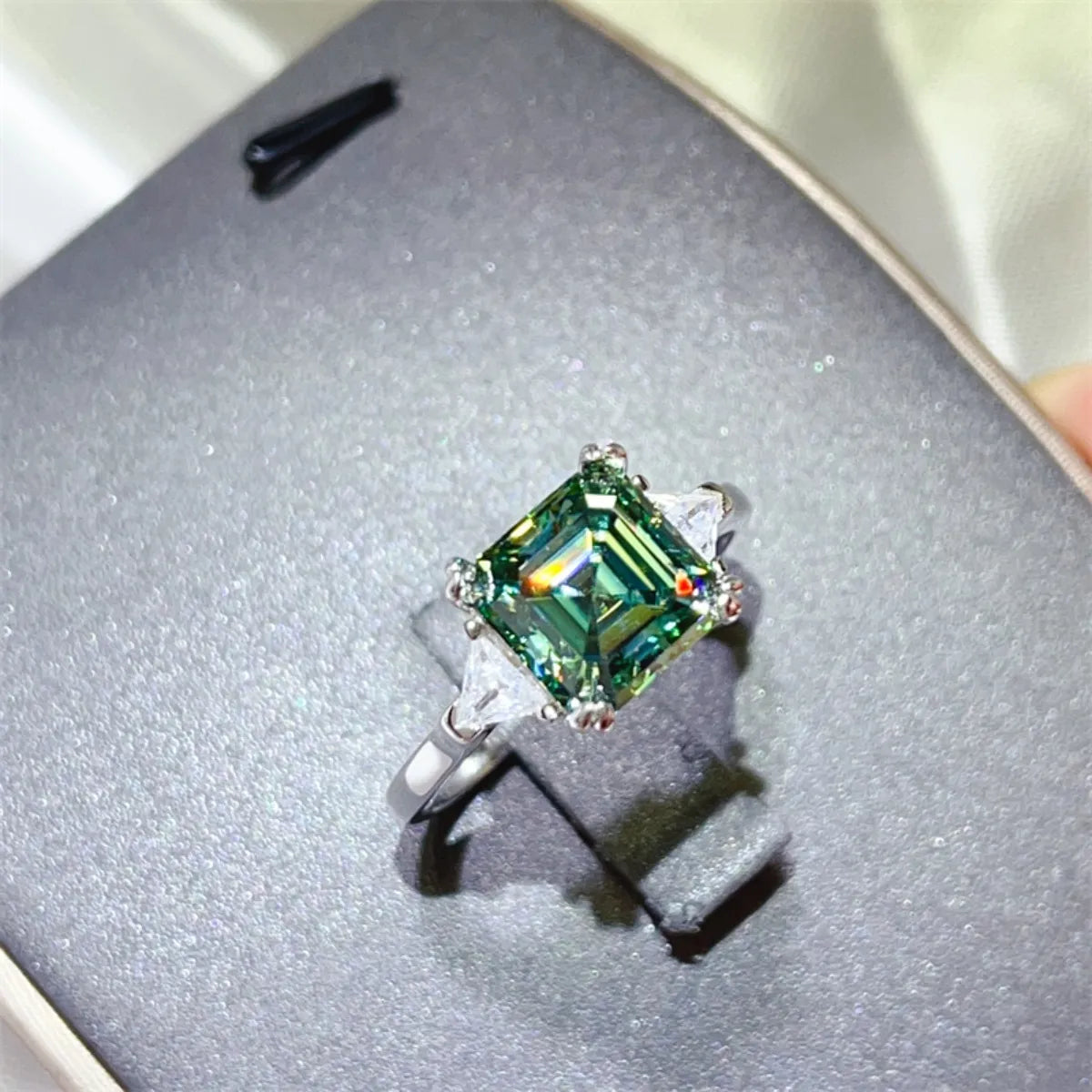 Fashorio 3 Carat Moissanite 925 Sterling Silver Ring