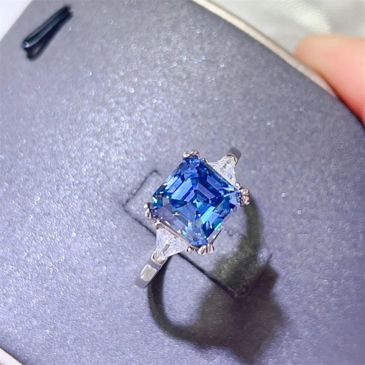 Fashorio 3 Carat Moissanite 925 Sterling Silver Ring