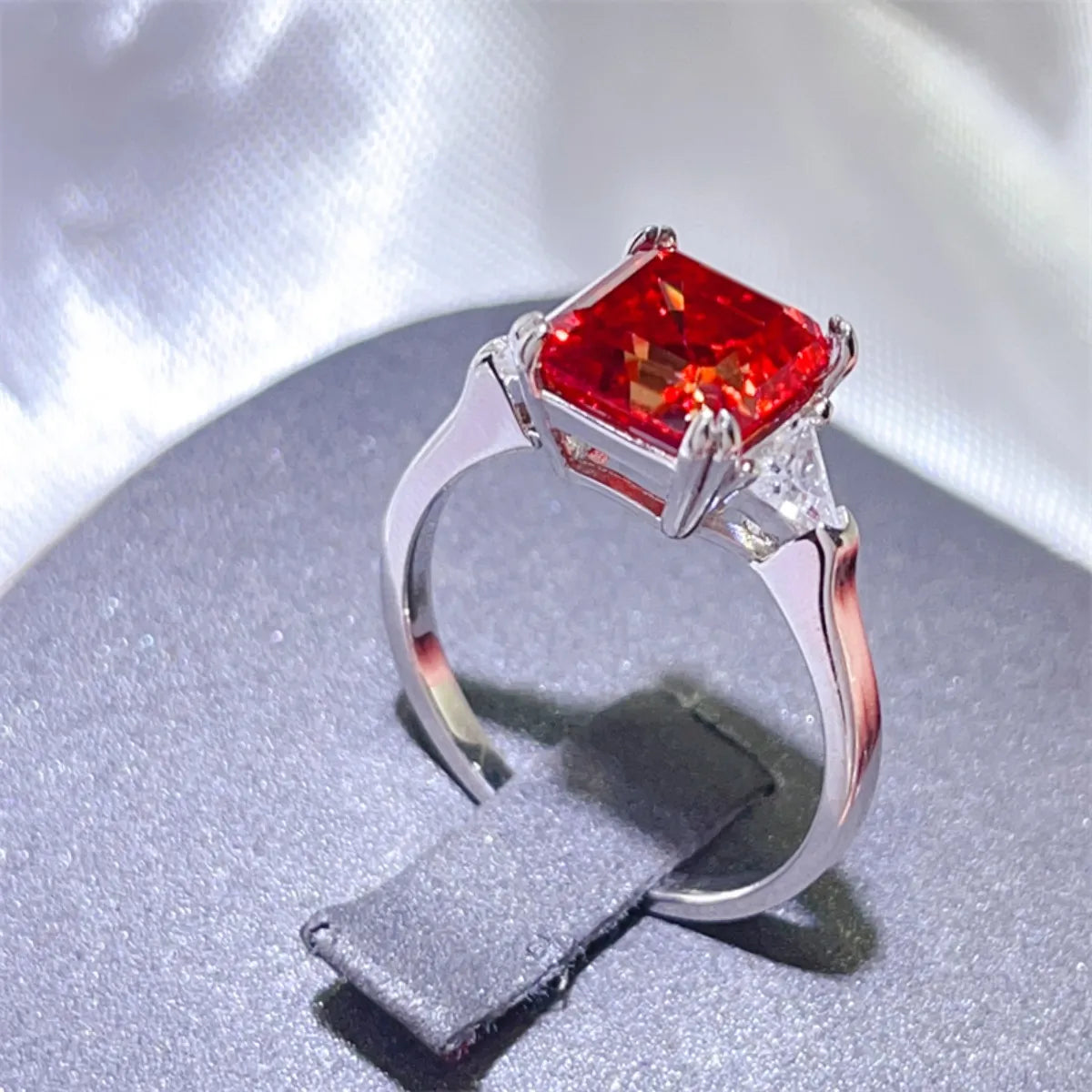 Fashorio 3 Carat Moissanite 925 Sterling Silver Ring