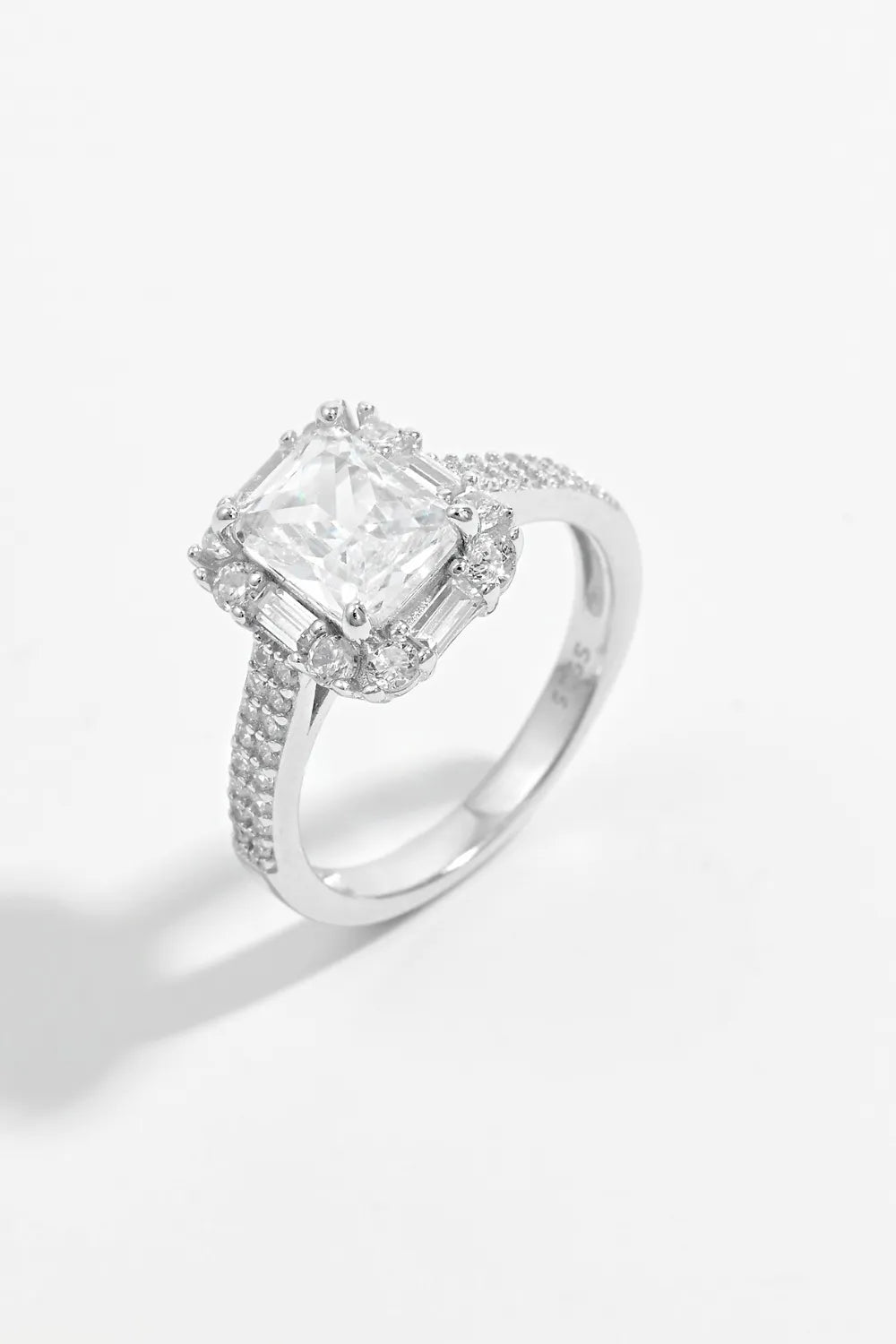 Fashorio 925 Sterling Silver Inlaid Zircon Square Ring