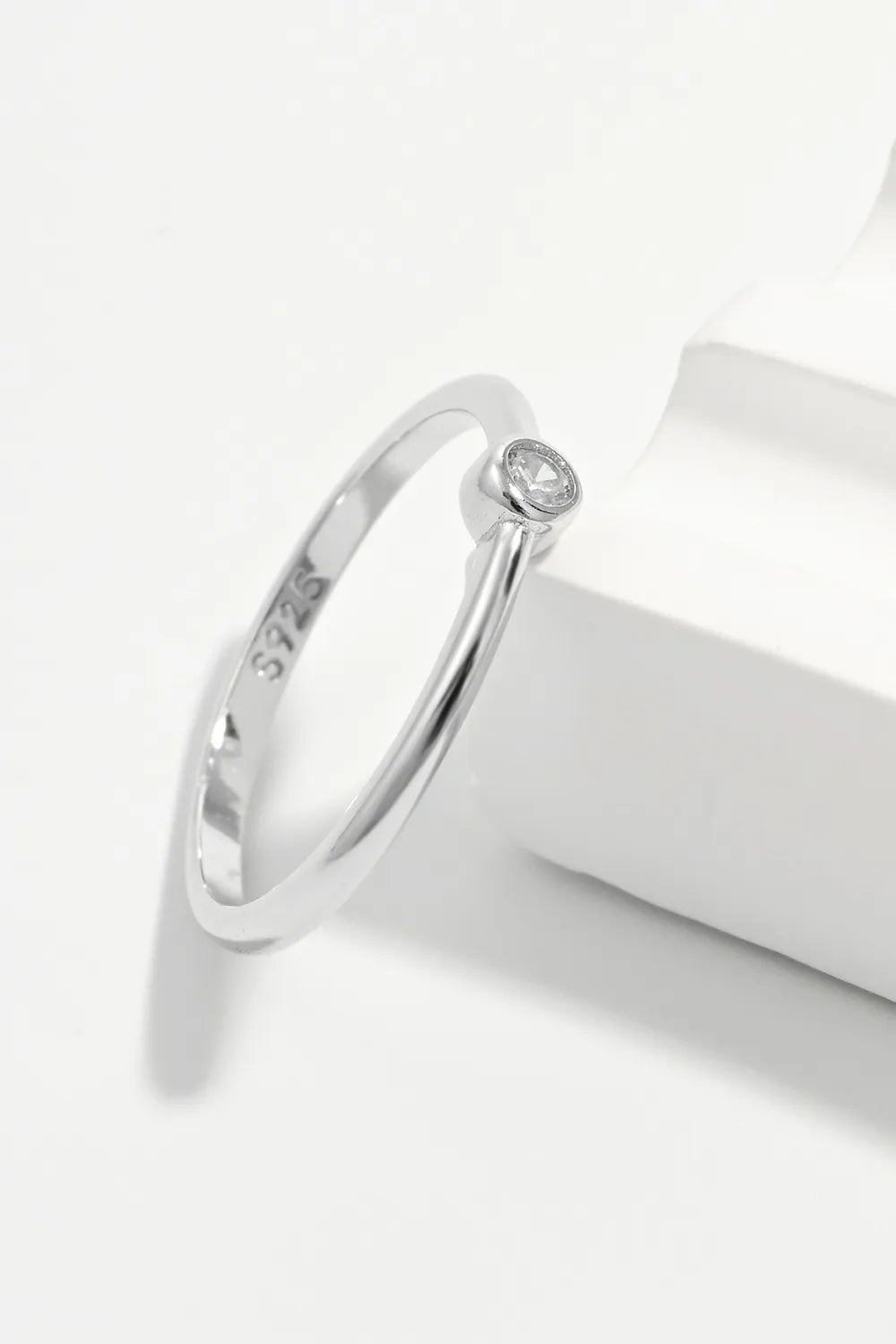 Fashorio 925 Sterling Silver Inland Zircon Ring