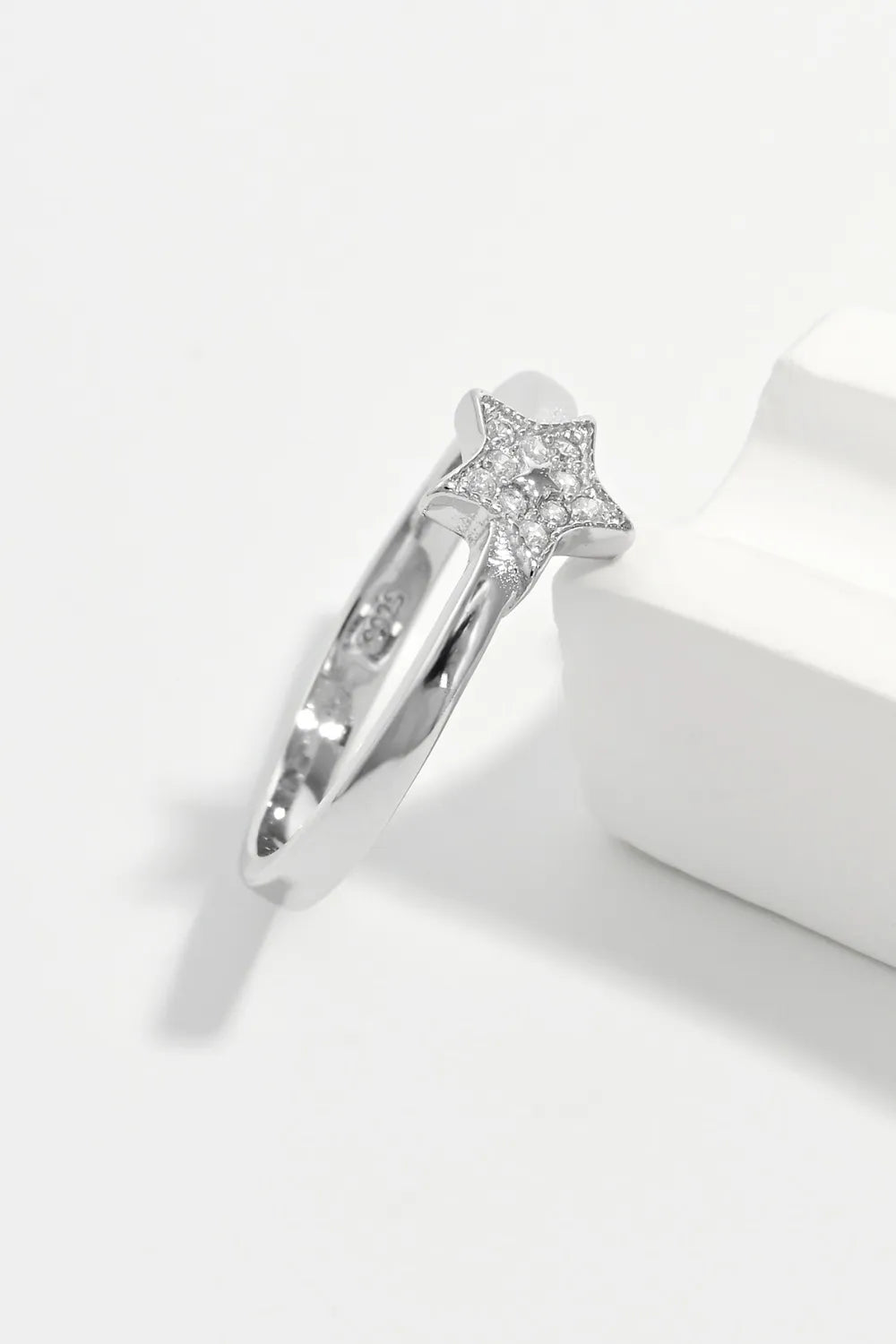 Fashorio 925 Sterling Silver Inland Zircon Star Ring