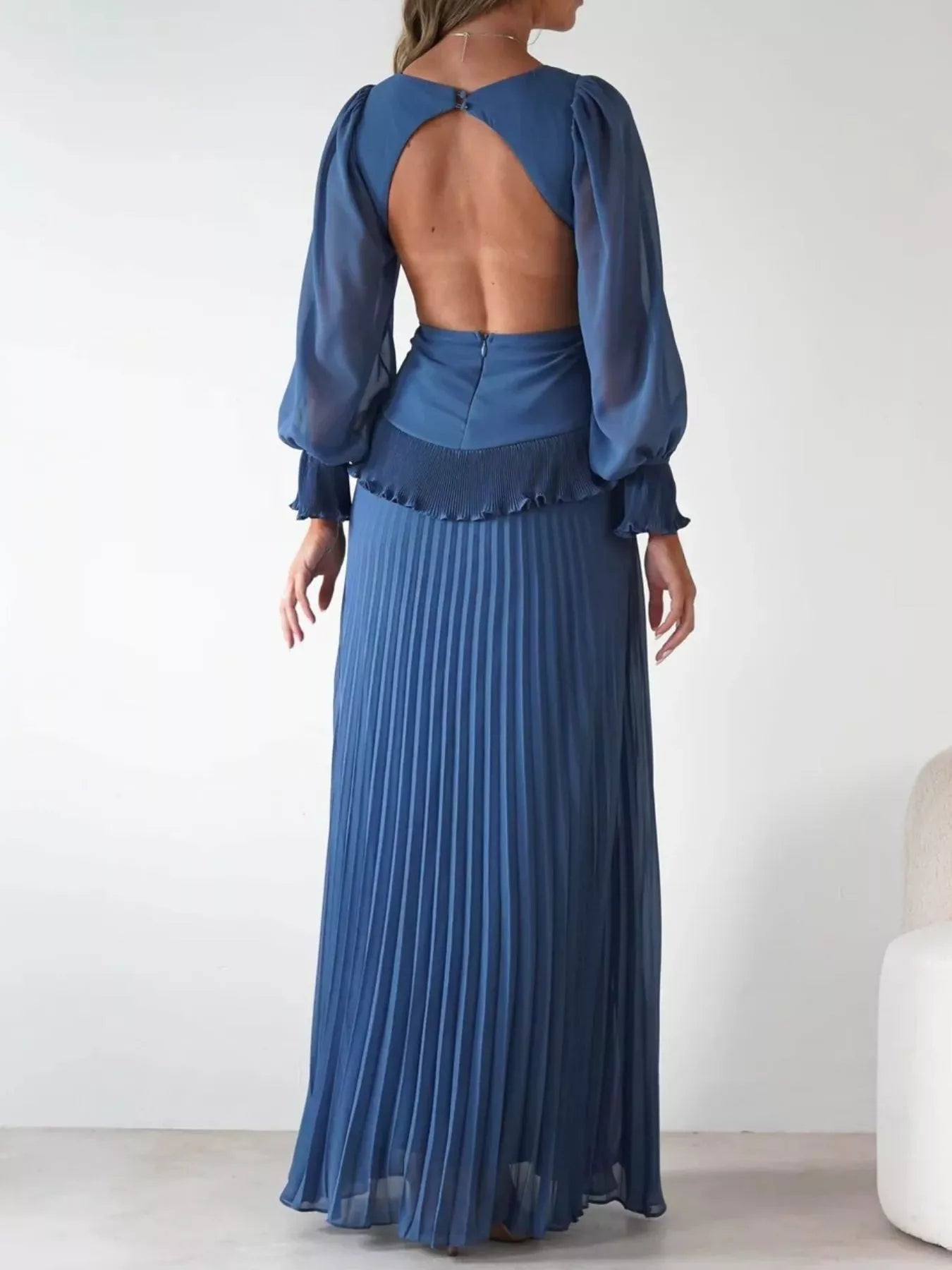 Fashorio Backless Pleated Long Sleeve Maxi Dress