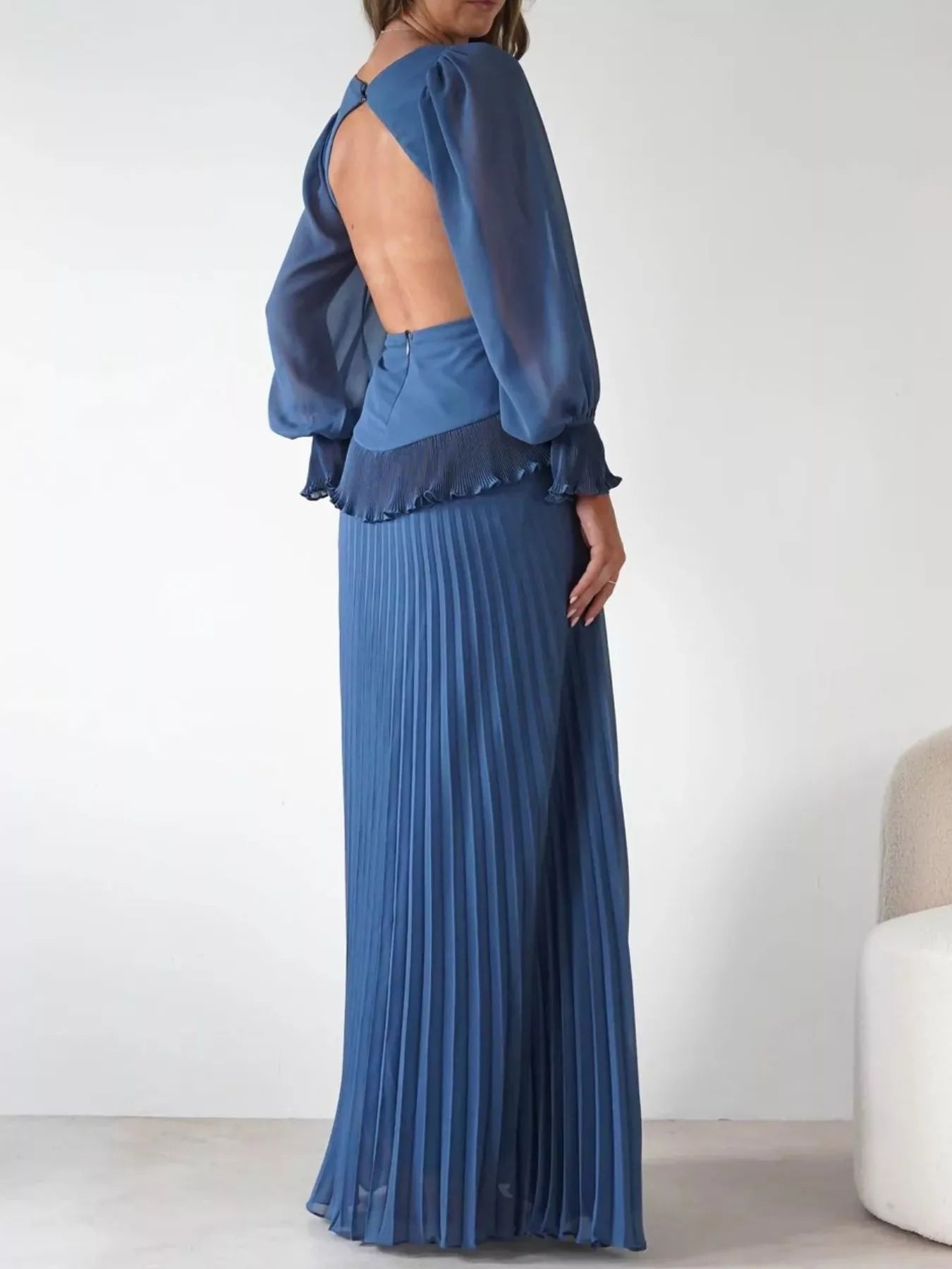 Fashorio Backless Pleated Long Sleeve Maxi Dress