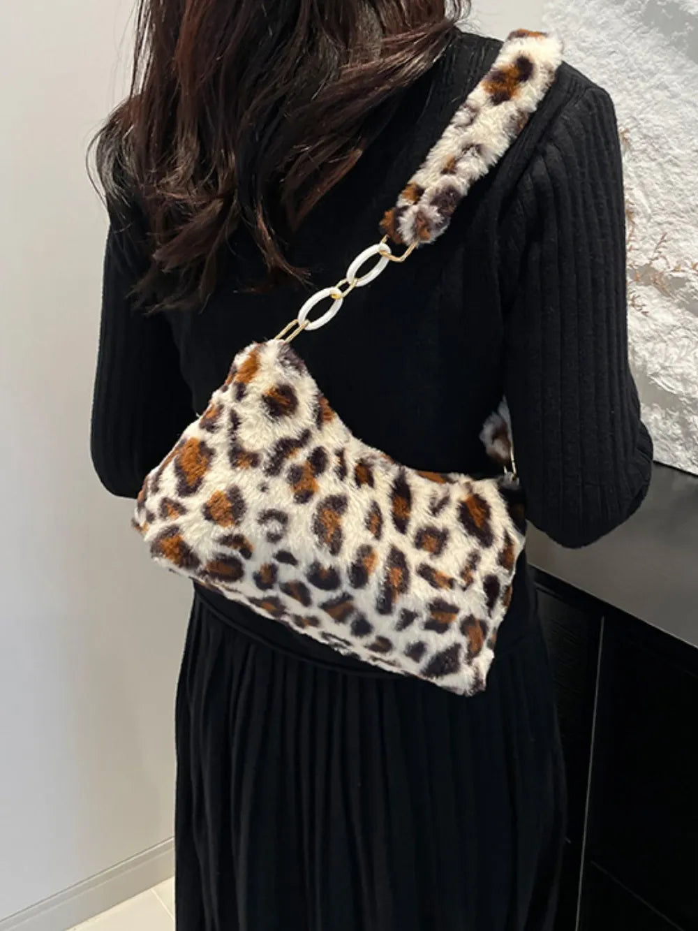 Fashorio Bags Leopard Fluff Shoulder Bag