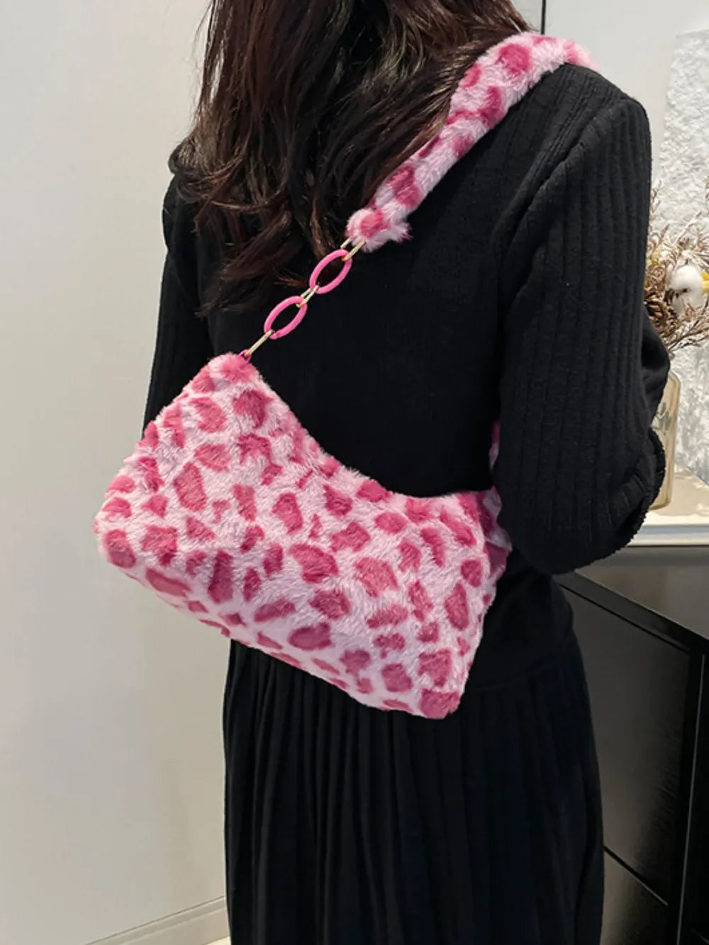 Fashorio Bags Leopard Fluff Shoulder Bag
