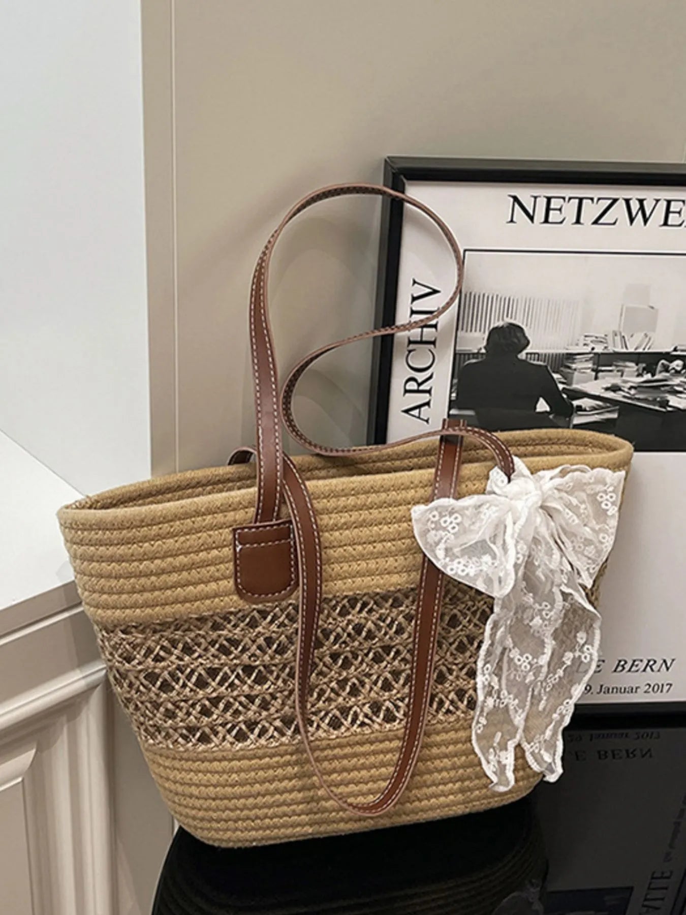 Fashorio Bags Woven Straw Shoulder Bag