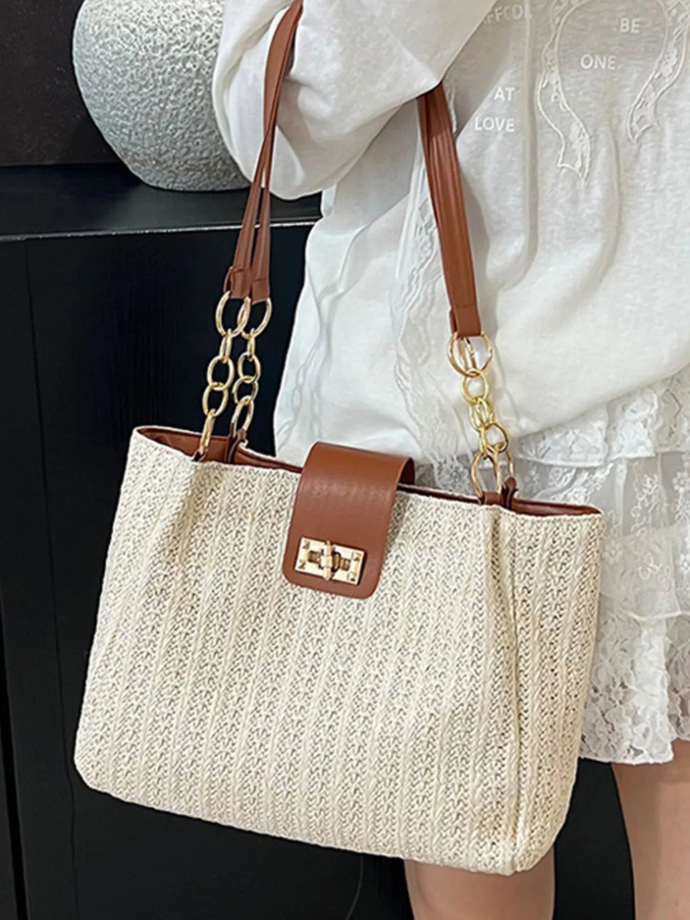 Fashorio Bags Woven Straw Shoulder Bag