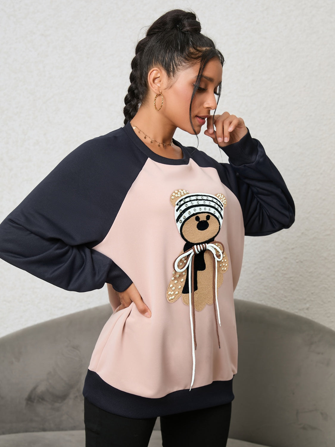 Fashorio Bear Graphic Raglan Sleeve Sweatshirt