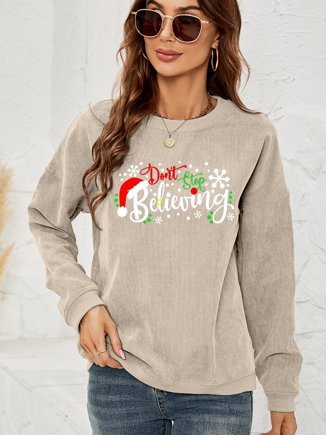 Fashorio Beige / S DON'T STOP BELIEVING Graphic Sweatshirt