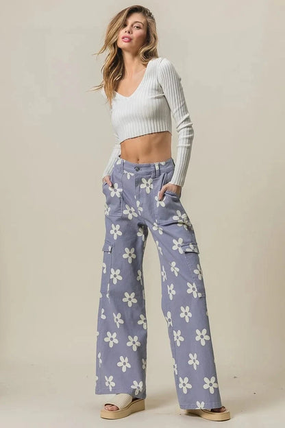 BiBi Flower Printed Side Pocket Wide Pants - Fashorio