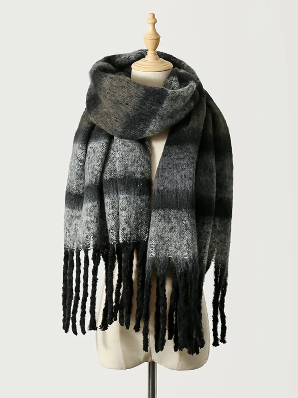 Fashorio Black / One Size Fringe Color Block Polyester Scarf