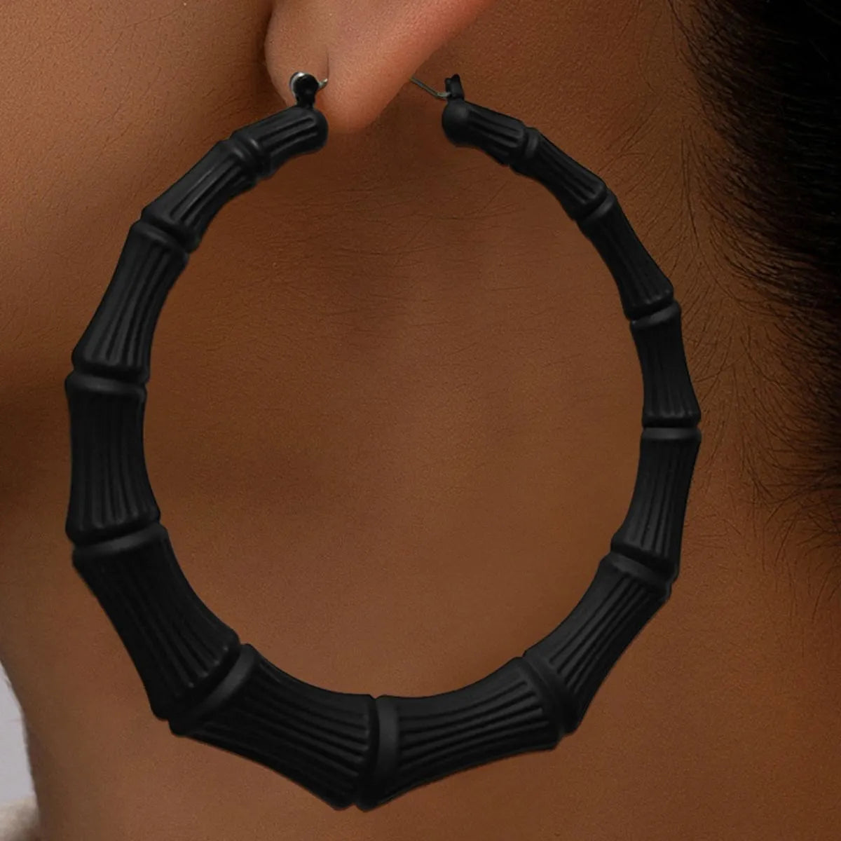 Fashorio Black / One Size Stainless Steel Textured Hoop Earrings
