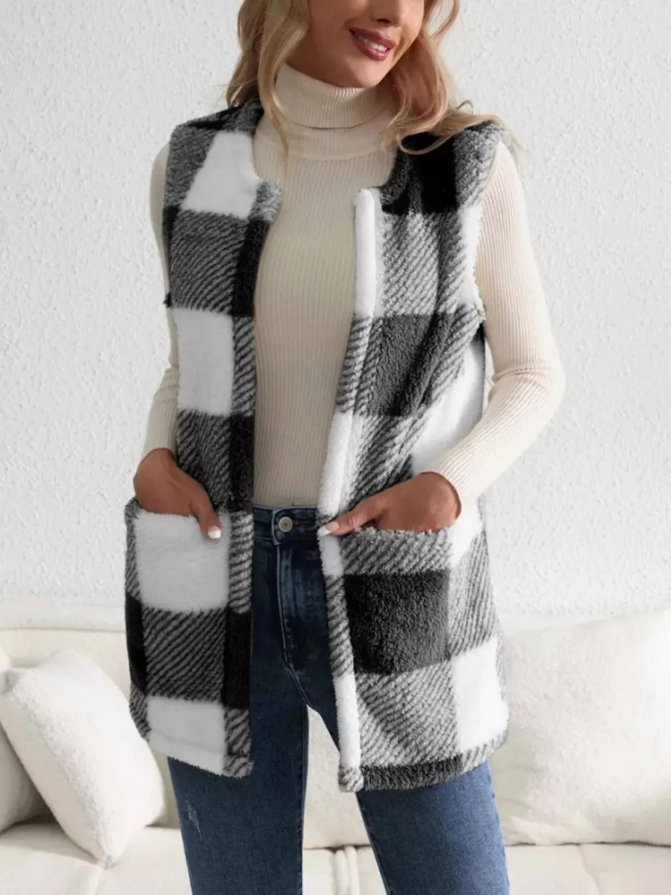 Fashorio Black / S Cozy Plaid Sherpa Vest Coat