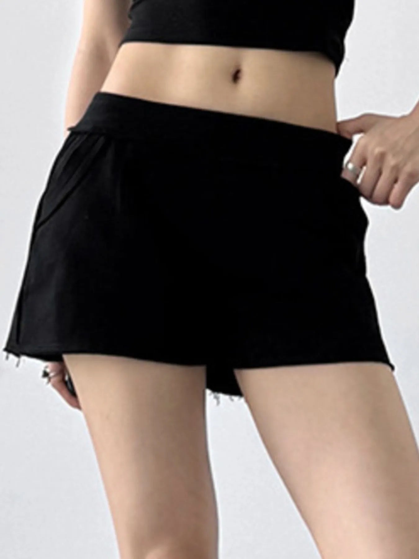 Fashorio Black / S Letter Back Shorts