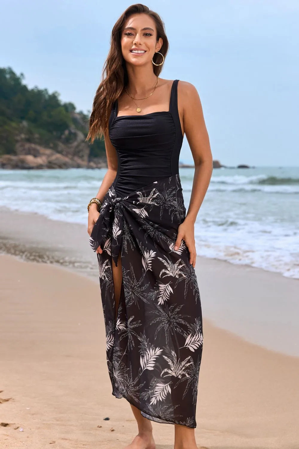 Fashorio Black / S Square Neck Printed One-Piece Swimwear and Cover Up Swim Set