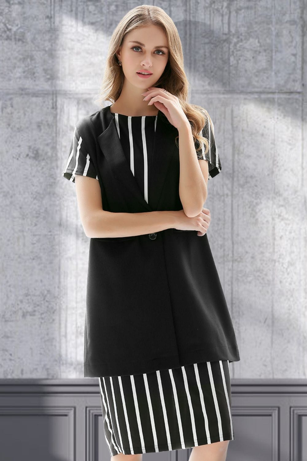 Fashorio Blazers Black / S One-Button Sleeveless Longline Blazer