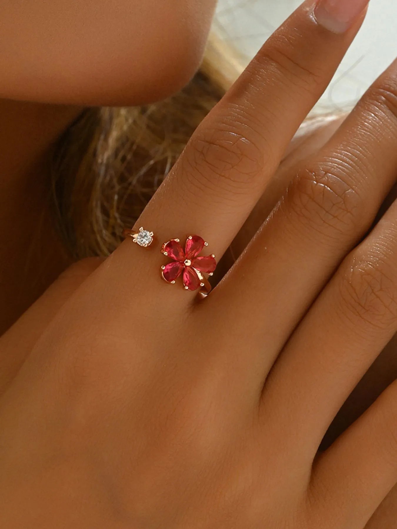 Fashorio Blush Pink / 7 18K Gold-Plated Stainless Steel Zircon Flower Ring