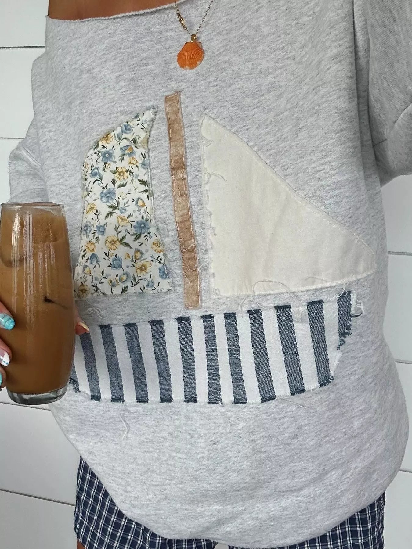 Fashorio Boat Neck Long Sleeve Patchwork Sweatshirt