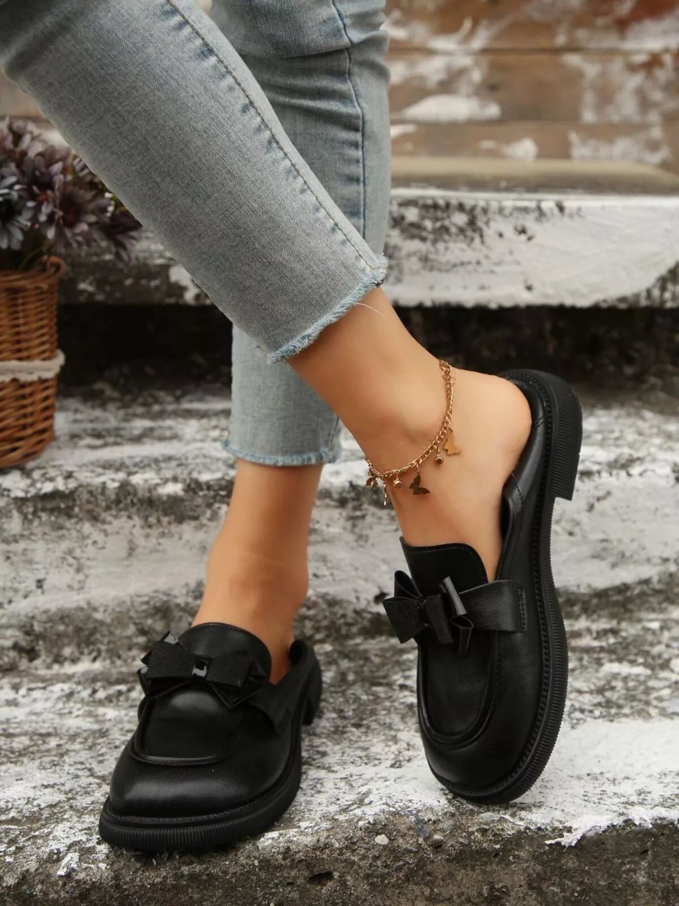Fashorio Bow Round Toe Loafers