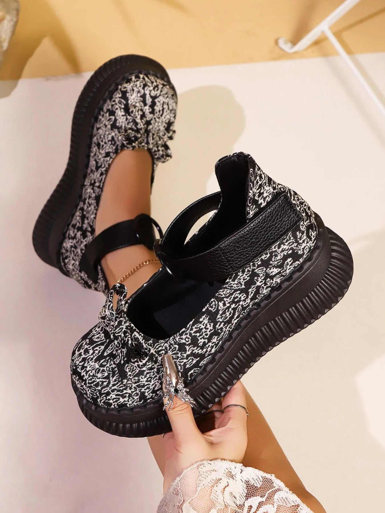 Fashorio Bow Round Toe Platform Loafers