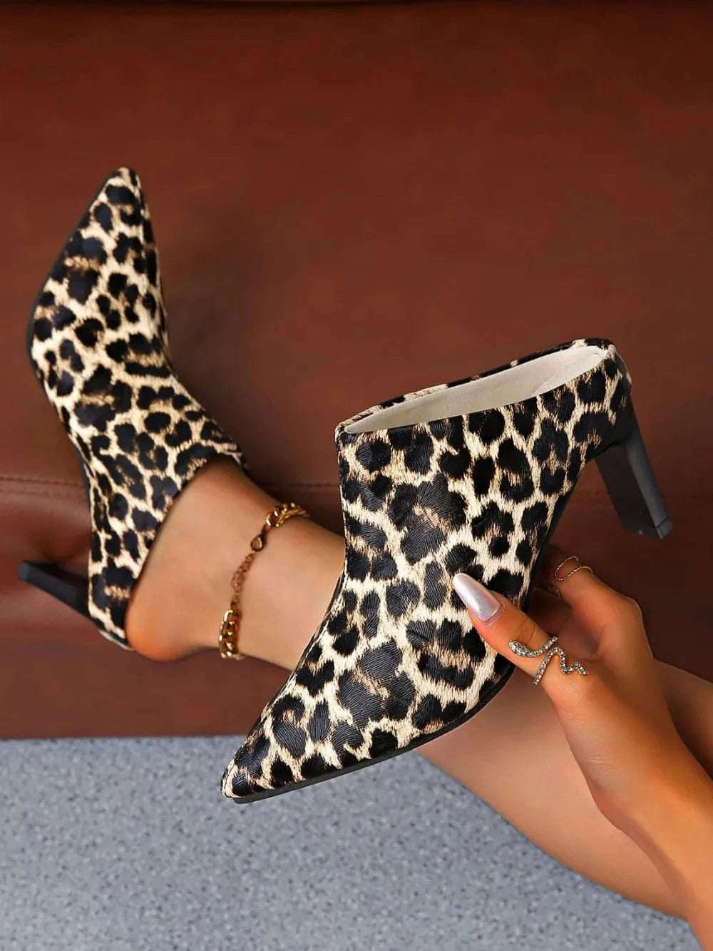 PU Leather Leopard Point Toe Pumps Brown - Fashorio