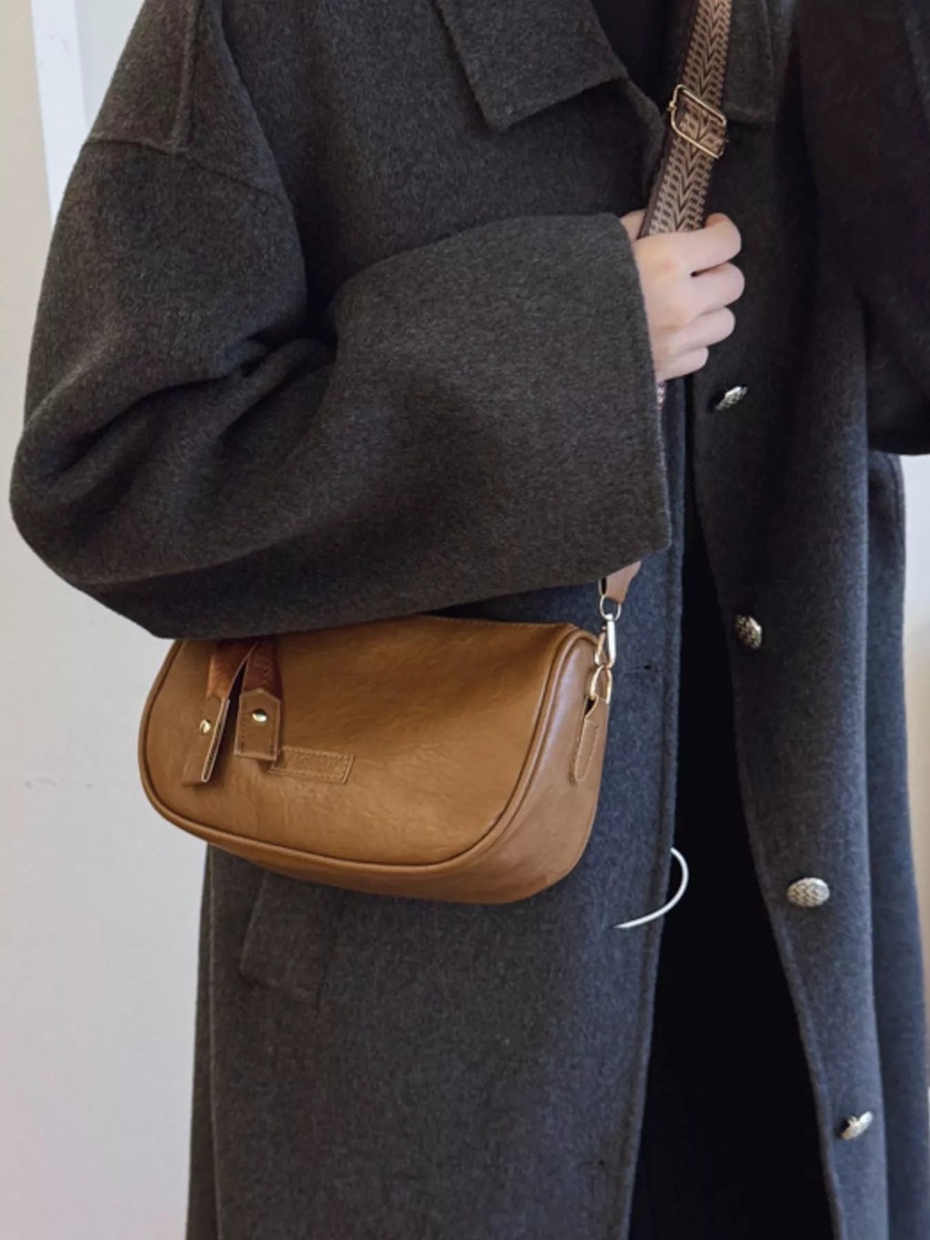 Fashorio Brown / One Size Retro Style Shoulder Crossbody Bag with Wide Strap