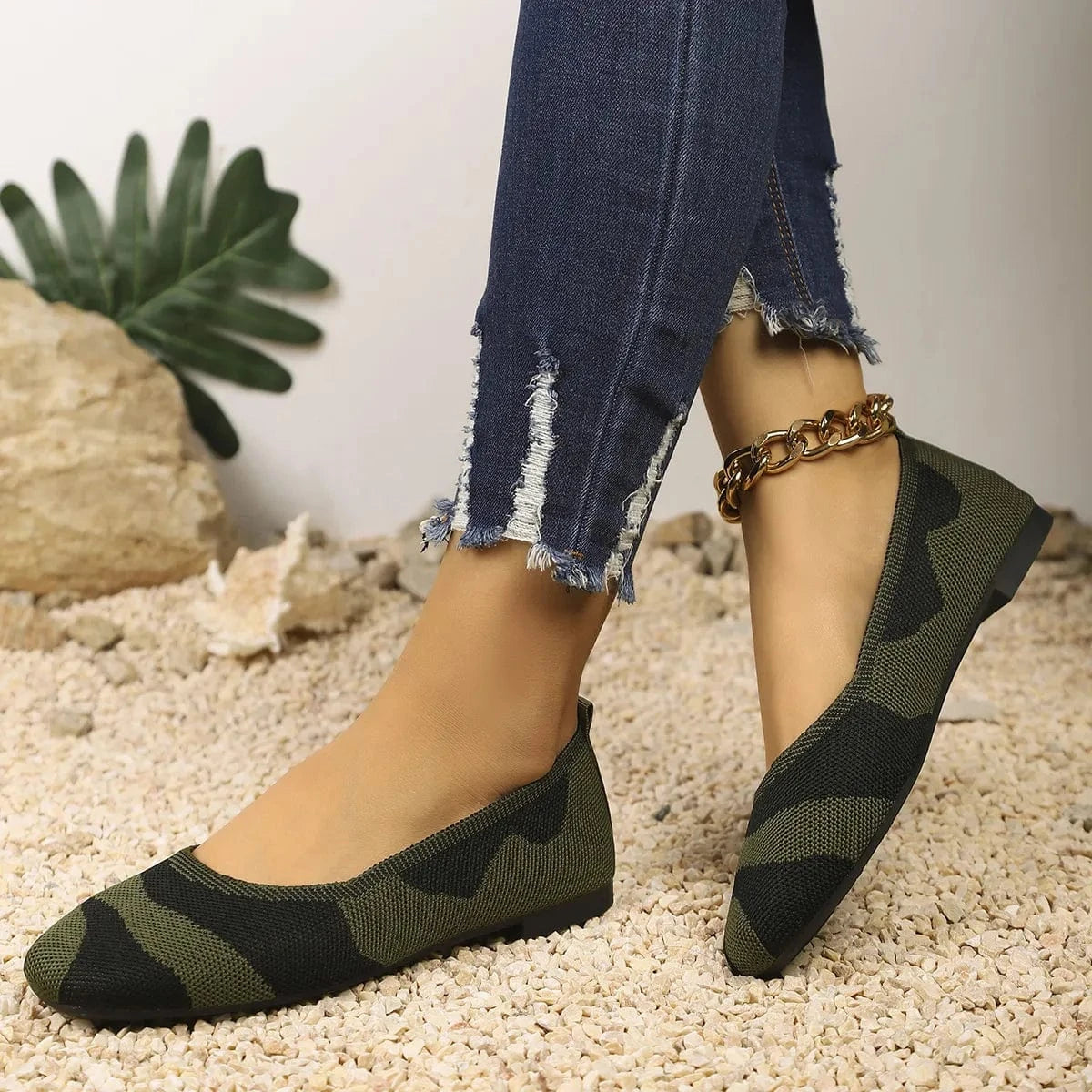 Fashorio Camouflage Mesh Knit Flat Loafers