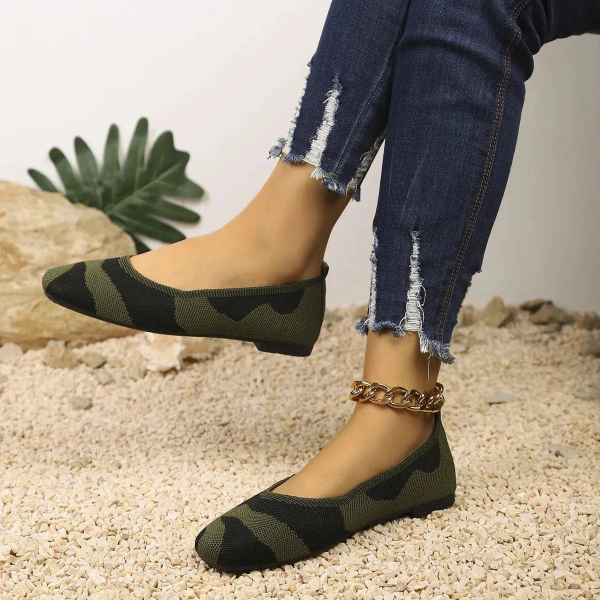 Fashorio Camouflage Mesh Knit Flat Loafers