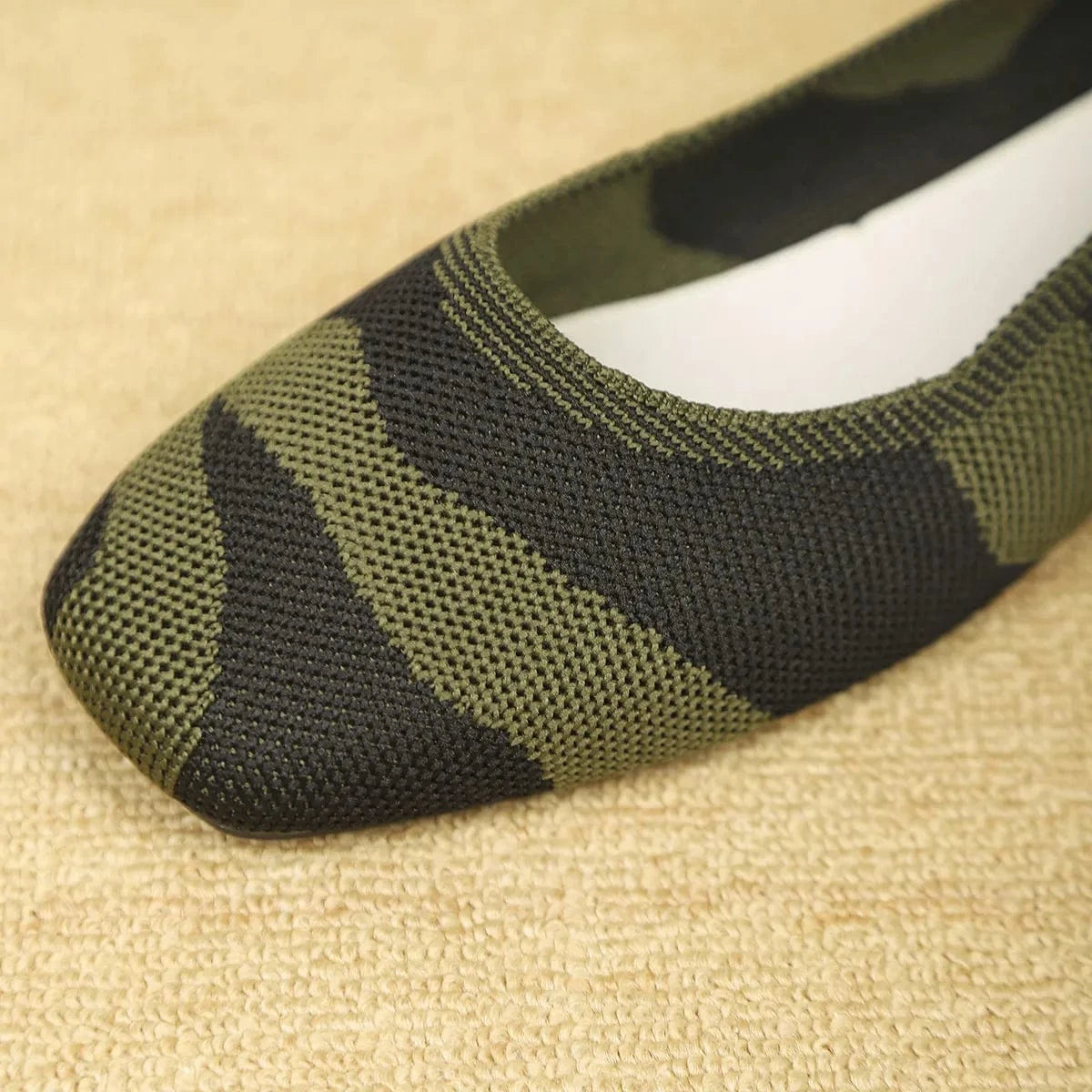 Fashorio Camouflage Mesh Knit Flat Loafers