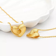 Fashorio Clothing & Accessories Gold / One Size 18K Gold-Plated Heart Pendant Necklace