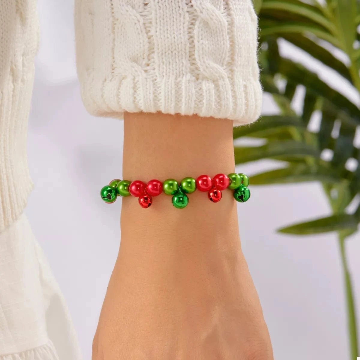 Christmas Holiday Beaded Bell Bracelet - Fashorio
