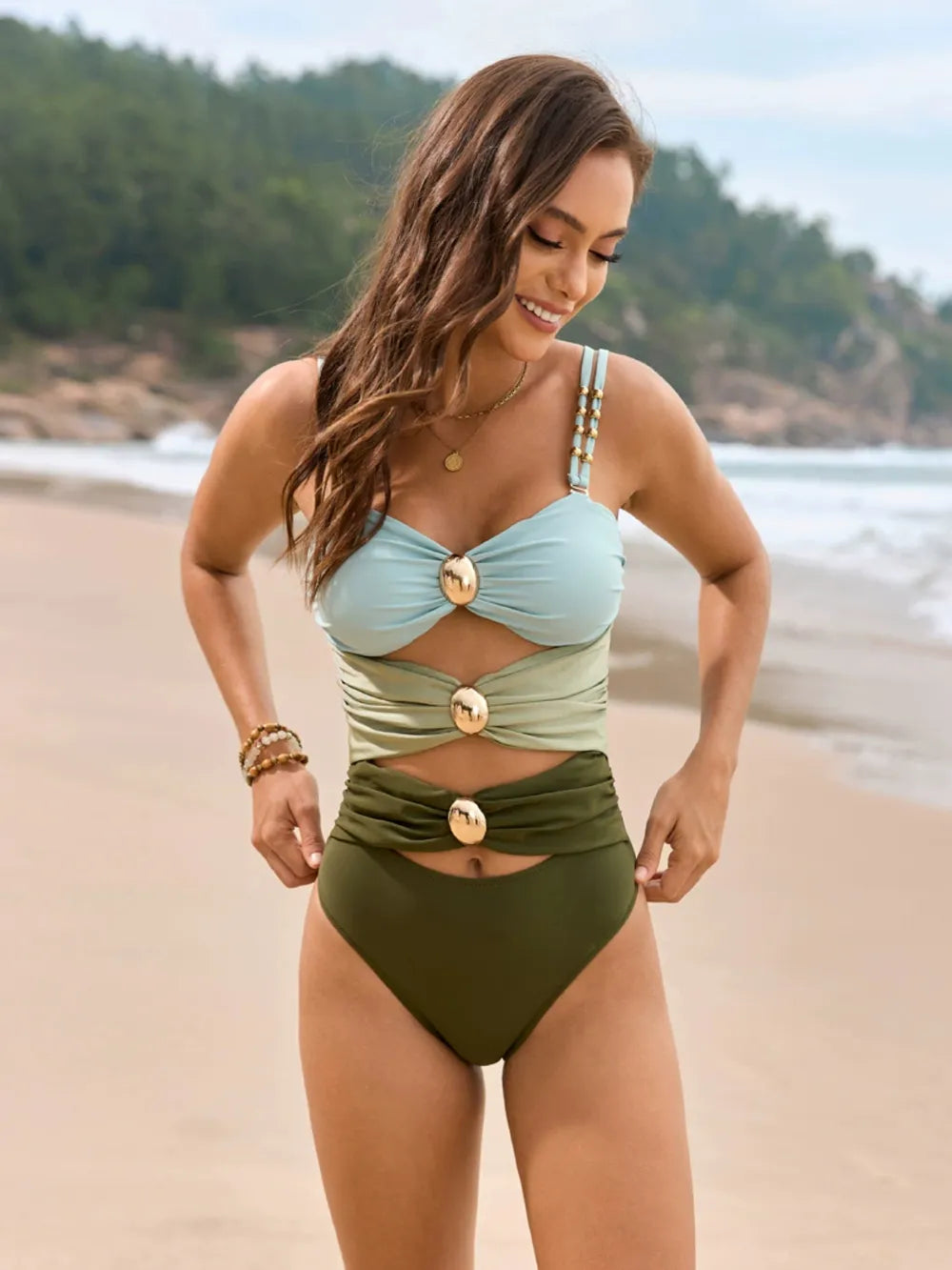 Fashorio Color Block Sweetheart Neck One-Piece Swimwear