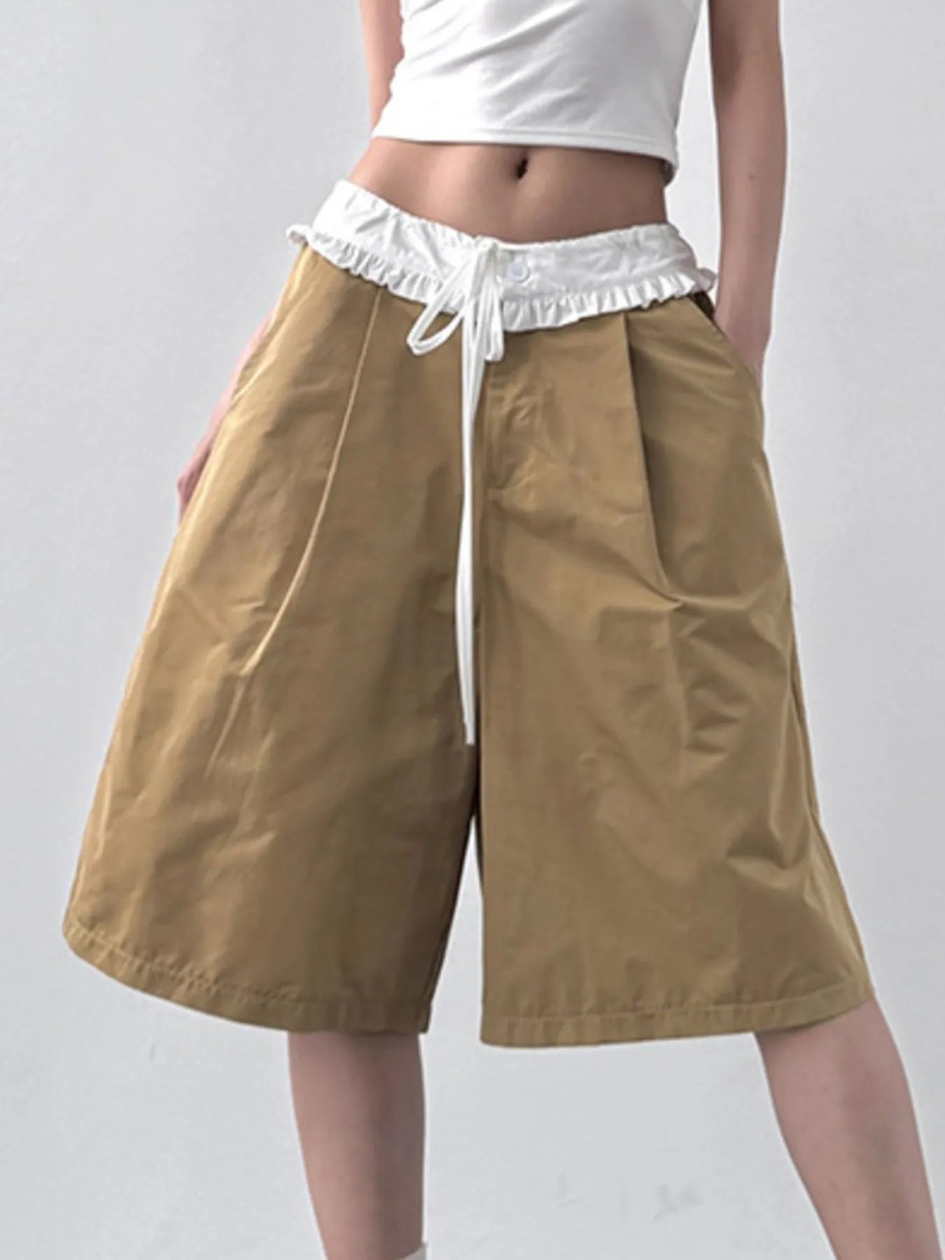 Fashorio Contrast Waistband Wide-Leg Shorts