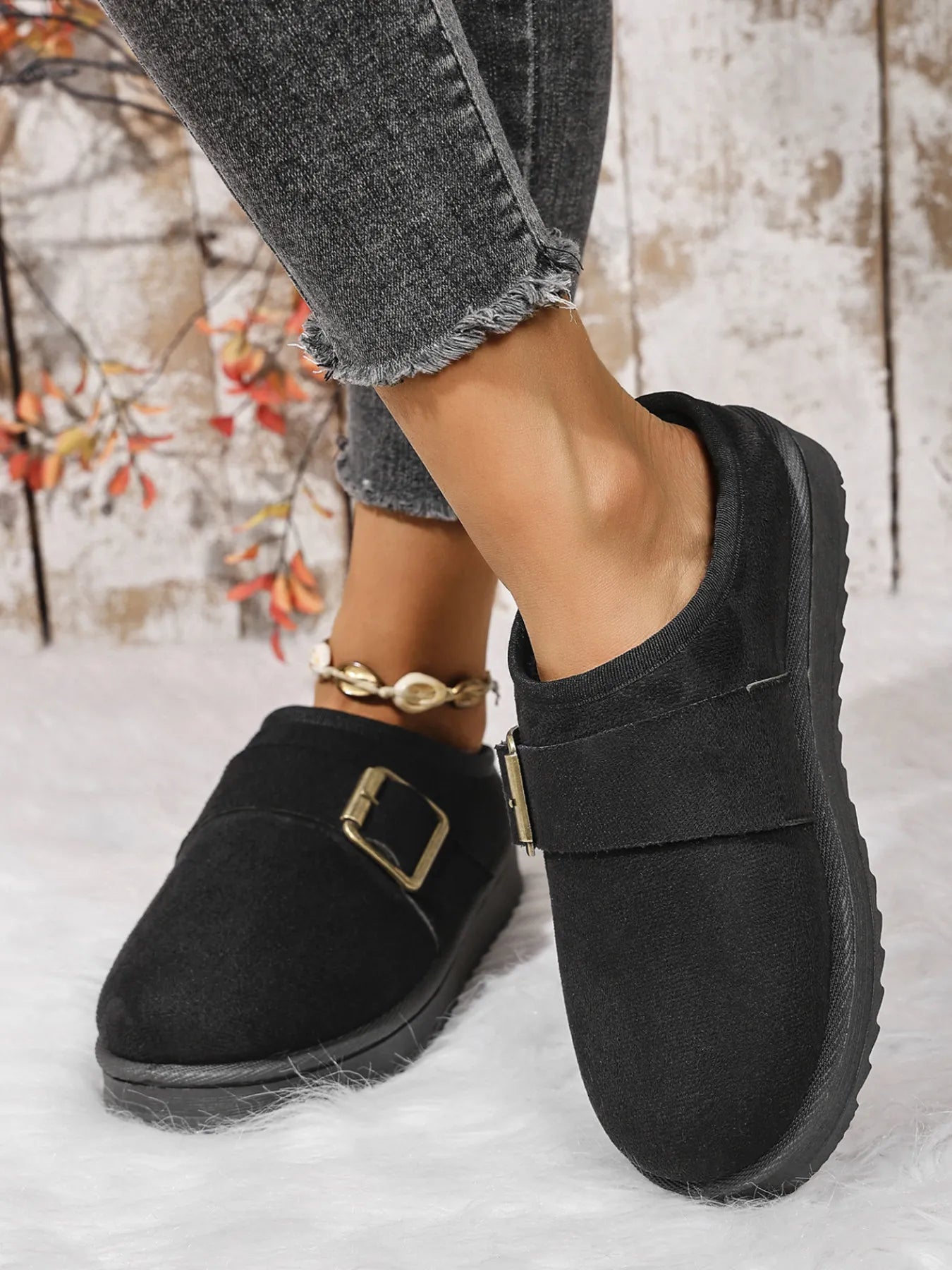 Fashorio Cozy Buckle Suede Winter Slippers