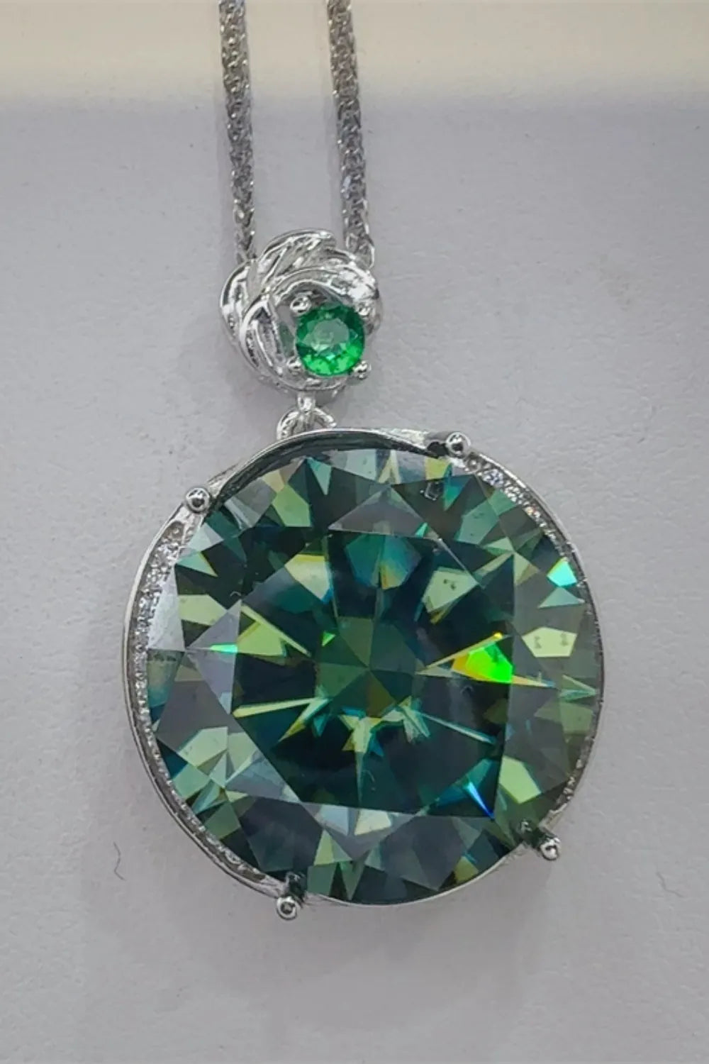 Fashorio Dark Green / One Size 20 Carat Moissanite 925 Sterling Silver Pendant Necklace